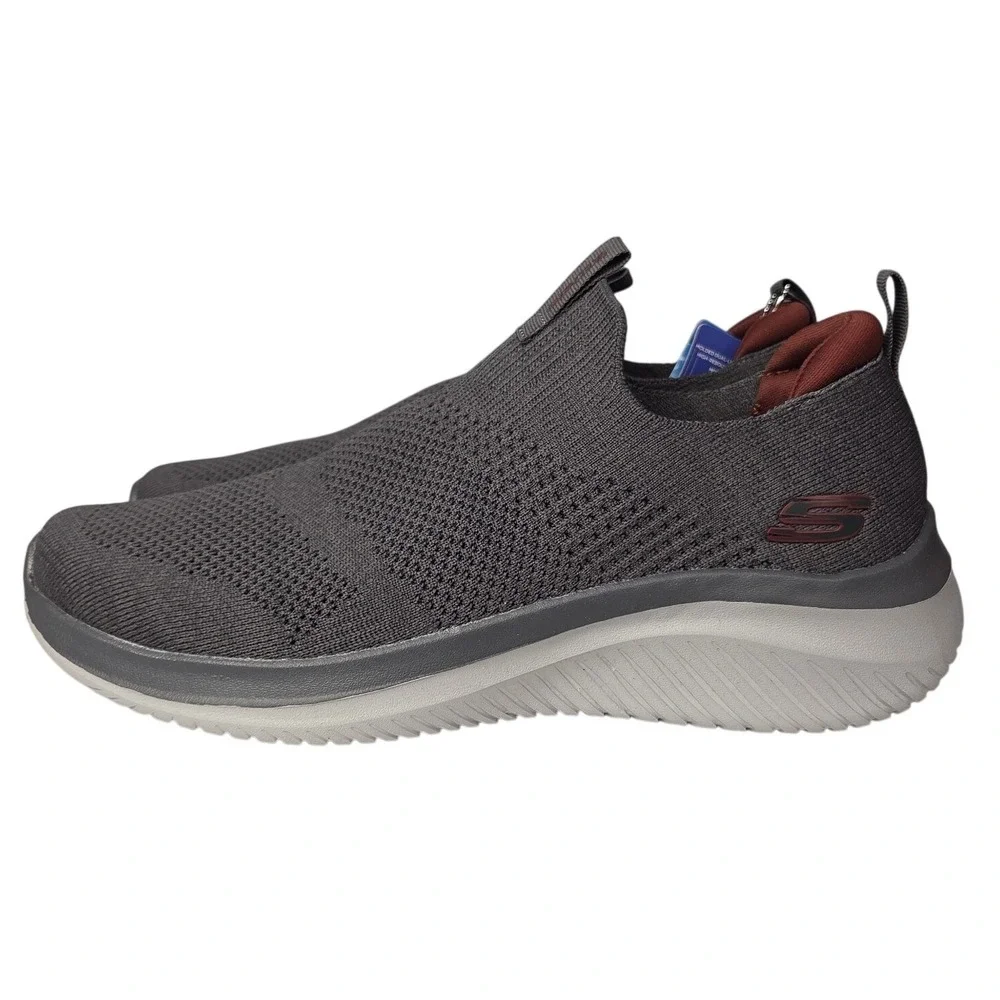 Skechers Ultra Flex 3.0 Demchek Shoes Men 9 Gray Red Slip On Sneaker Stretch NEW